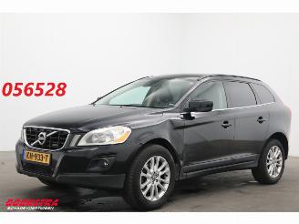 Vaurioauto  passenger cars Volvo Xc-60 2.4D Momentum Leder Navi Clima Cruise PDC AHK 2009/6