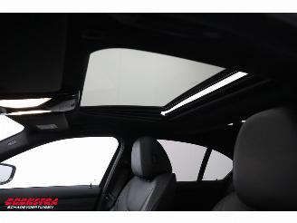 BMW 3-serie 330e M-Sport Schuifdak HUD ACC 360° H/K Memory picture 22