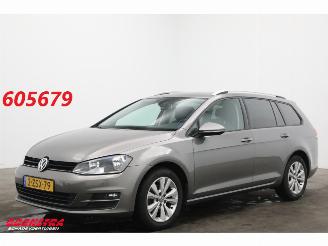 krockskadad bil auto Volkswagen Golf Variant 1.2 TSI Comfortline Bluetooth Clima Cruise PDC AHK 145.820 km! 2015/3