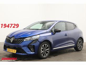 skadebil auto Renault Clio 1.6 E-Tech Full Hybrid 145 techno LED Navi Clima Cruise Camera PDC 8.139 km! 2025/8