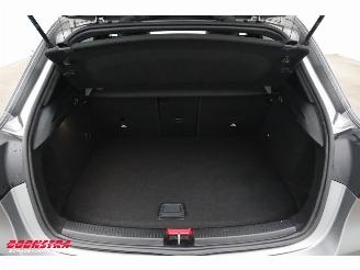 Mercedes A-klasse 250 e AMG Pano LED Leder ACC Camera SHZ picture 28