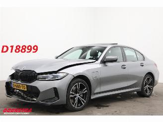 Avarii autoturisme BMW 3-serie 330E M-Sport Schuifdak H/K Memory HUD LRHZ Camera AHK 2023/3