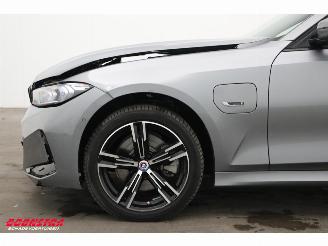 BMW 3-serie 330E M-Sport Schuifdak H/K Memory HUD LRHZ Camera AHK picture 12