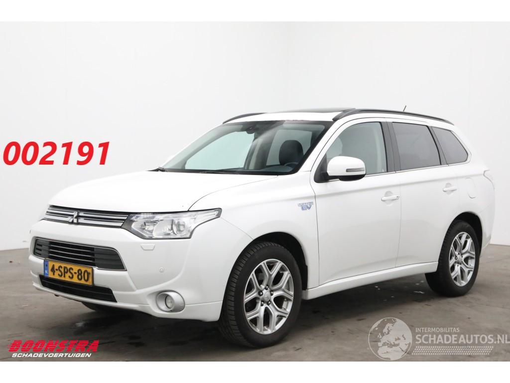 Mitsubishi Outlander 2.0 PHEV Instyle 4WD Schuifdak Leder Cruise Camera SHZ AHK