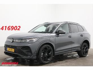 skadebil auto Volkswagen Tiguan 1.5 eHybrid R-Line Edition Pano LED ACC LRHZ ErgoComf. 3.820 km! 2025/10