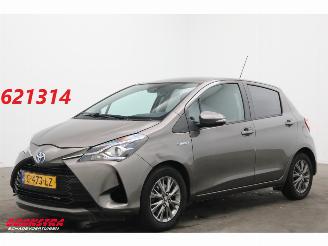 Voiture accidenté Toyota Yaris 1.5 Hybrid Comfort Navi Clima Cruise Camera 2019/10