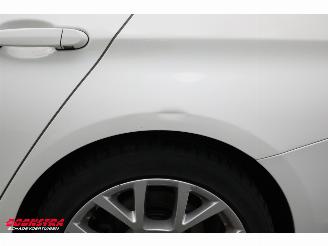 BMW 3-serie Touring 320i Aut. Pano LED Leder Clima Cruise SHZ picture 6