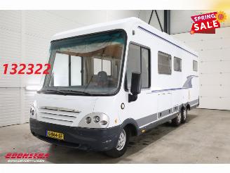 krockskadad bil camper Niesmann+Bischoff  Flair 2.8 JTD Solar TV Hefbed Dwarsbed Leder AHK 2004/7