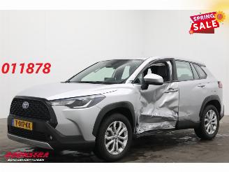 skadebil auto Toyota Corolla Cross 2.0 HP Hybrid Active LED ACC Navi Clima Camera LRHZ SHZ AHK 2023/3