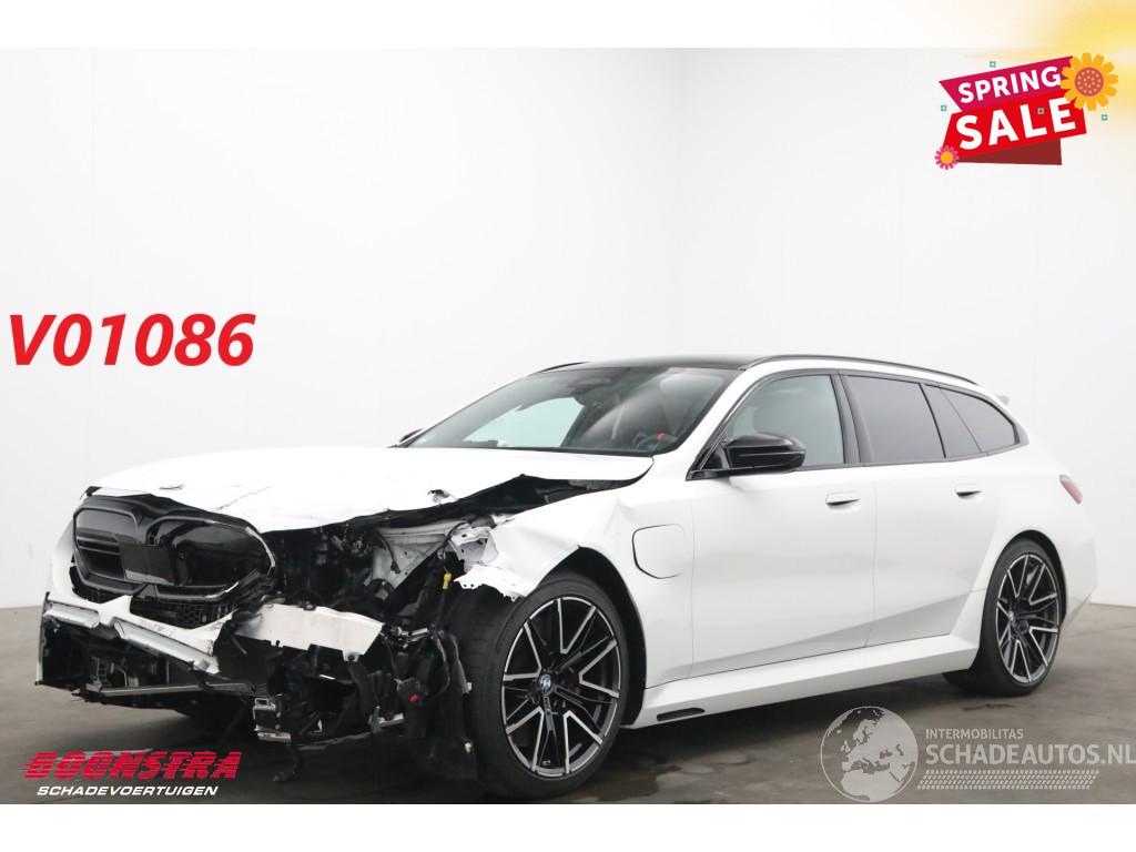 BMW M5 Touring Drivers Package HUD Carbon B&W ACC 360° AHK