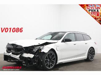 Damaged car BMW M5 Touring Drivers Package HUD Carbon B&W ACC 360° AHK 2025/3