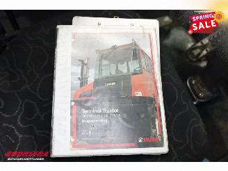 Kalmar  TT618I Terminal tractor Cummins picture 19