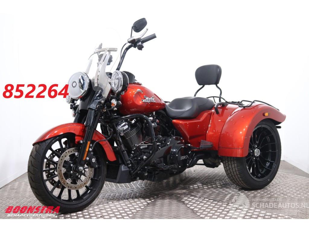 Harley-Davidson  FLRT Freewheeler FLRT Freewheeler 114 1.398 km!