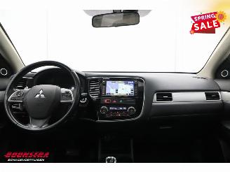 Mitsubishi Outlander 2.0 PHEV Instyle 4WD Leder Schuifdak Navi Clima Cruise SHZ AHK picture 11