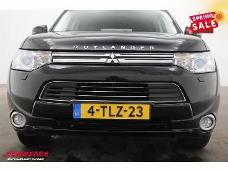 Mitsubishi Outlander 2.0 PHEV Instyle 4WD Leder Schuifdak Navi Clima Cruise SHZ AHK picture 5
