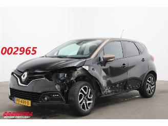 skadebil auto Renault Captur 0.9 TCe Dynamique Navi Clima Cruise PDC AHK 2017/1