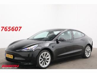 krockskadad bil auto Tesla Model 3 Standard RWD Plus 60 kWh Pano LED ACC LRHZ Camera 2023/4