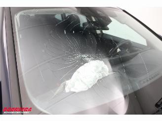 BMW i4 eDrive40 84 kWh Schuifdak LED ACC Camera AHK picture 10