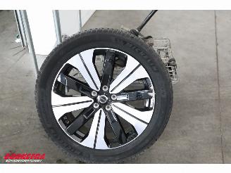 Volvo C-40 Recharge Plus 69 kWh Pano LED ACC Camera LRHZ AHK picture 36