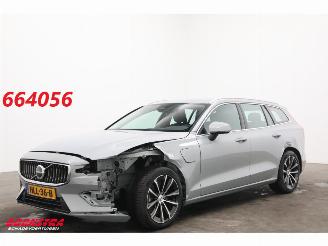 uszkodzony samochody osobowe Volvo V-60 T6 Plug-in hybrid AWD Essential Bright LED ACC Navi Camera LRHZ AHK 2025/4