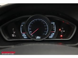 Volvo V-40 1.6 D2 Momentum Leder Xenon Navi Clima Cruise Camera SHZ AHK picture 16