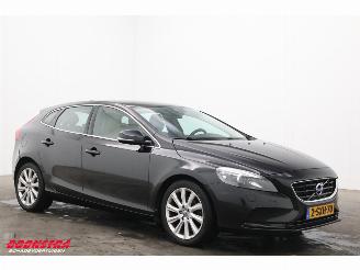 Volvo V-40 1.6 D2 Momentum Leder Xenon Navi Clima Cruise Camera SHZ AHK picture 2