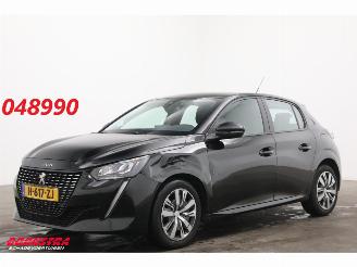 damaged passenger cars Peugeot 208 1.2 PureTech Active Navi Airco Cruise PDC 142.378 km! 2020/6