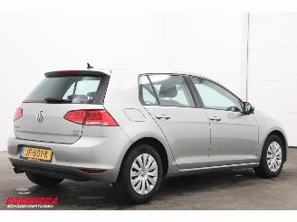 Volkswagen Golf 1.6 TDI Trendline BlueMotion Navi Bluetooth Airco Cruise picture 3