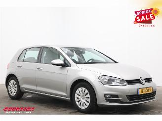 Volkswagen Golf 1.6 TDI Trendline BlueMotion Navi Bluetooth Airco Cruise picture 2