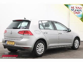 Volkswagen Golf 1.6 TDI Trendline BlueMotion Navi Bluetooth Airco Cruise picture 3
