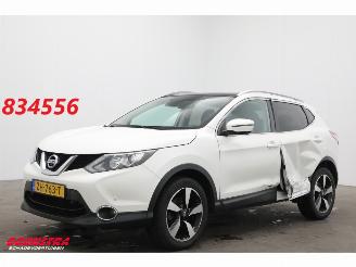 Damaged car Nissan Qashqai 1.2 Tekna Pano 360° Navi Clima Cruise PDC 2016/11