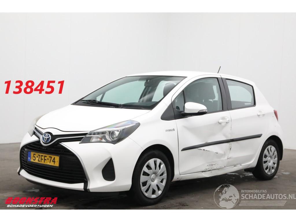 Toyota Yaris 1.5 Hybrid Aspiration Navi Airco Cruise Camera 132.153 km!