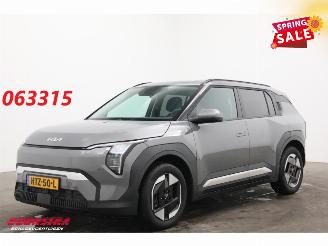 Kia EV3 Plus 81.4 kWh LED ACC Apple/Android LRHZ Camera picture 1