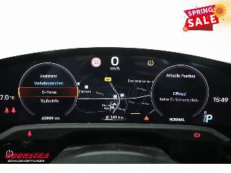 Porsche Taycan 79 kWh Pano LED Leder Cruise SHZ picture 18