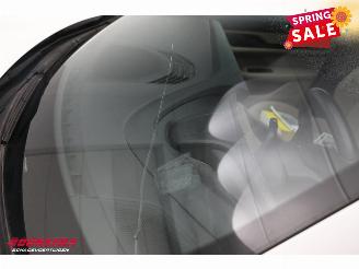 Porsche Taycan 79 kWh Pano LED Leder Cruise SHZ picture 8