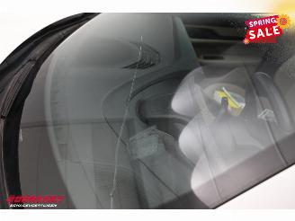 Porsche Taycan 79 kWh Pano LED Leder Cruise SHZ picture 8