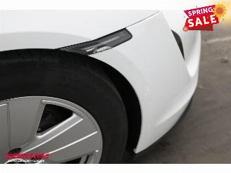 Porsche Taycan 79 kWh Pano LED Leder Cruise SHZ picture 6