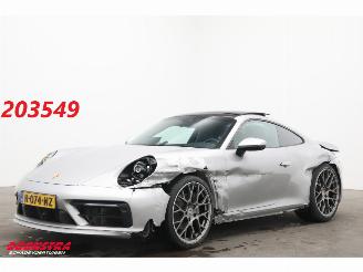 Vaurioauto  passenger cars Porsche 911 992 3.0 Carrera Orig. NL Bose Schuifdak Sport Chrono 360° Bose 2020/3