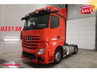 krockskadad bil vrachtwagen Mercedes Actros 1842 LS 4X2 Euro 6 2021/10
