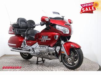 Honda GL 1800 Gold Wing GL 1800 Gold Wing Dual C-ABS Deluxe Cruise Radio Reverse picture 2