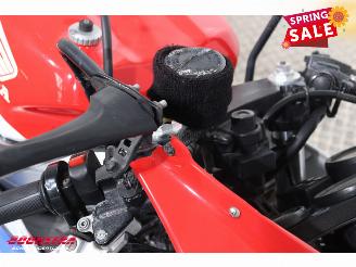 Honda VFR 400 R picture 17