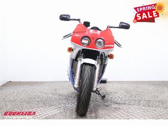 Honda VFR 400 R picture 6