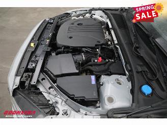 Volvo V-60 2.0 B3 Momentum Advantage LED ACC Leder Apple/Android LRHZ AHK picture 10