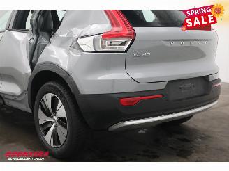 Volvo XC40 2.0 B3 Core LED Leder Apple/Android Camera SHZ LRHZ 9.766 km! picture 9