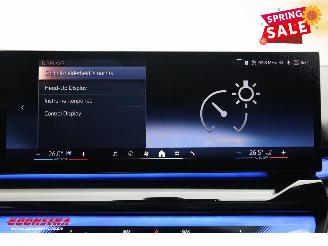 BMW 5-serie Touring 520d M-Sport Pro Pano LED ACC HUD 360° Memory H/K Ventilatie picture 33