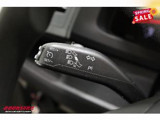 Volkswagen Transporter 2.0 TDI L2-H1 DC 5-Pers Airco Cruise AHK 139.340 km! picture 22