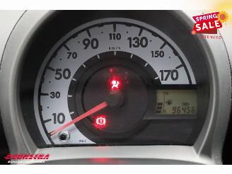 Toyota Aygo 1.0 VVT-i Now 5-DRS Navi Airco 96.456 km! picture 21