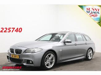 krockskadad bil auto BMW 5-serie Touring 520i Aut. M-Sport Pano Leder Memory SHZ Orig. NL 151.381 km! 2015/4