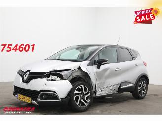 Auto incidentate Renault Captur 0.9 TCe Dynamique Navi Clima Cruise Camera PDC AHK 2015/5