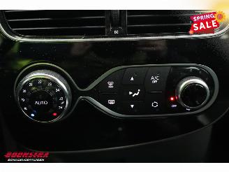 Renault Clio Estate 1.5 dCi Intens Navi Clima Cruise PDC picture 18